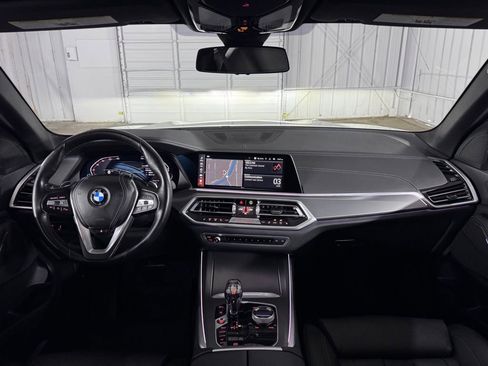 Used 2022 BMW X5 xDrive40i w/ Executive Package AWD/4WD image 22