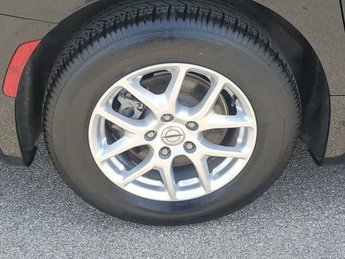 Used 2022 Chrysler Pacifica Touring-L FWD image 11
