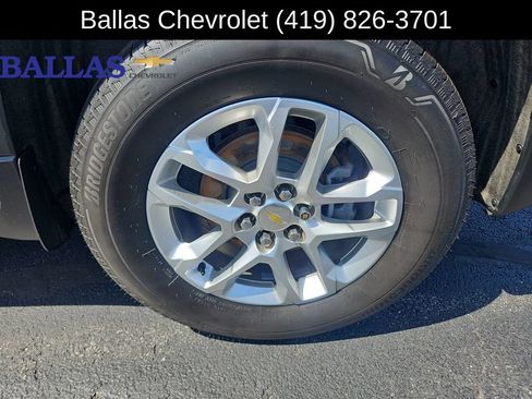 Used 2020 Chevrolet Traverse LT FWD image 33