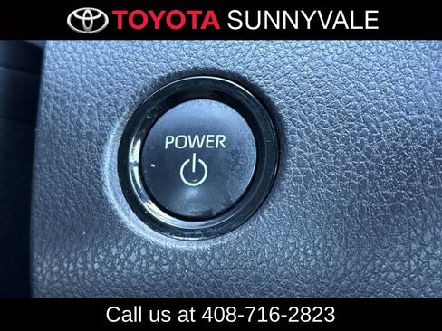 Used 2025 Toyota Camry SE FWD image 25