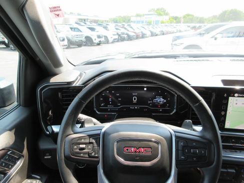 Certified 2023 GMC Sierra 1500 SLT w/ SLT Premium Plus Package AWD/4WD image 35