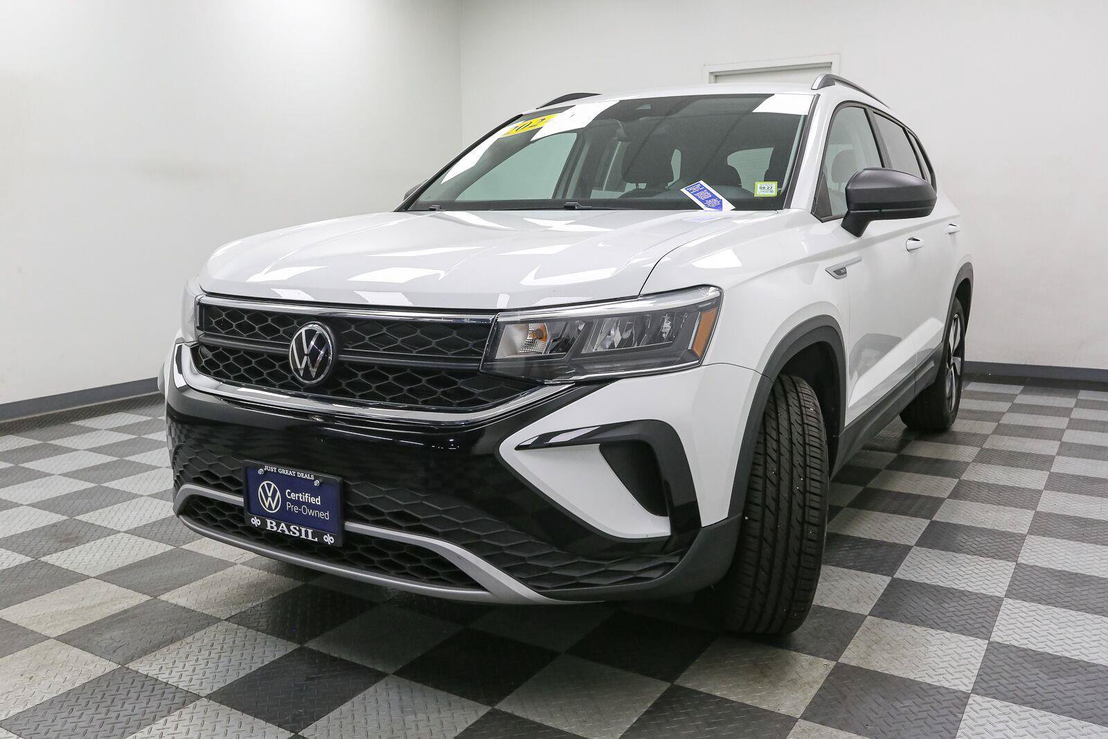 Certified 2024 Volkswagen Taos S AWD/4WD image 5