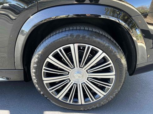 Used 2023 Mercedes-Benz Maybach GLS 600 4MATIC image 91