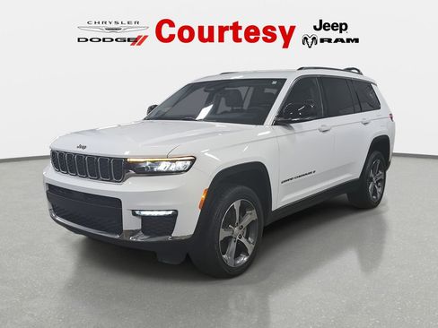 Certified 2023 Jeep Grand Cherokee L Limited image 7