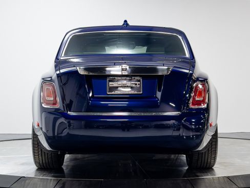 Used 2021 Rolls-Royce Phantom Sedan RWD image 65