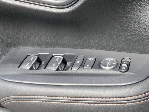 Used 2025 Honda HR-V Sport image 31