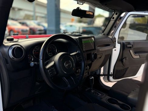 Used 2016 Jeep Wrangler Unlimited Sport w/ Connectivity Group image 21