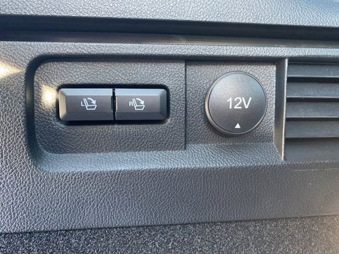 Used 2023 Lincoln Nautilus Reserve w/ Monochromatic Package image 17