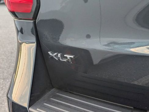 Used 2024 Ford Expedition XLT image 10