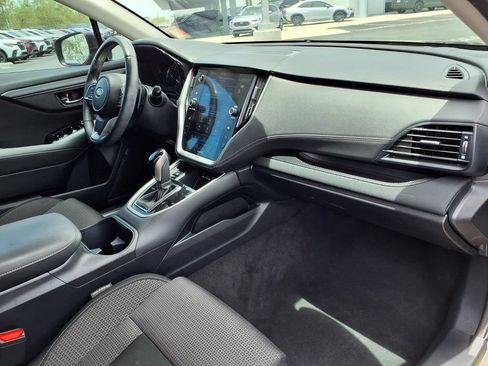 Used 2024 Subaru Outback Premium AWD/4WD image 18