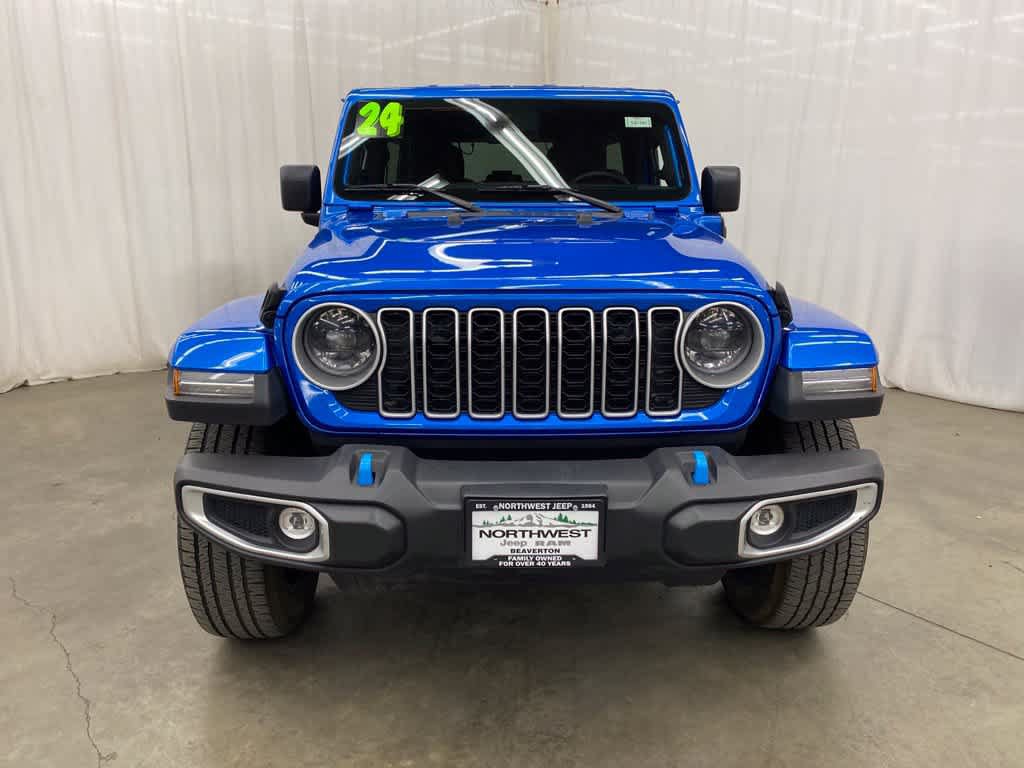 Used 2024 Jeep Wrangler Unlimited Sahara AWD/4WD image 9