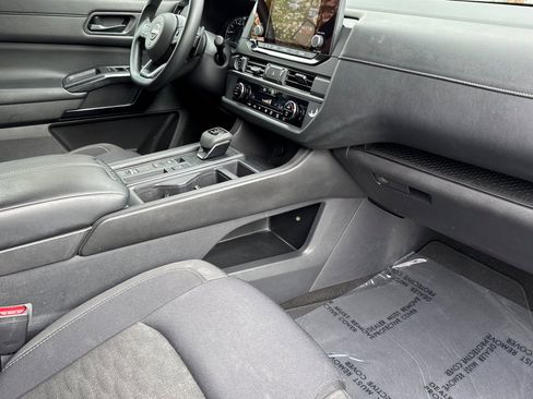 Certified 2023 Nissan Pathfinder S image 19