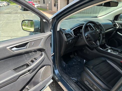 Used 2019 Ford Edge SEL w/ Equipment Group 201A FWD image 10