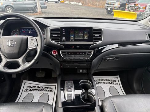 Used 2020 Honda Pilot Touring image 15
