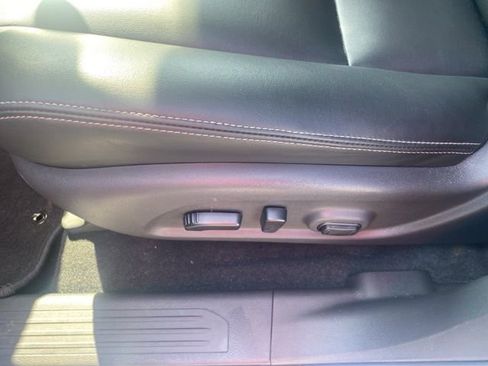 Used 2024 Nissan Murano SV w/ SV Midnight Edition Package image 18