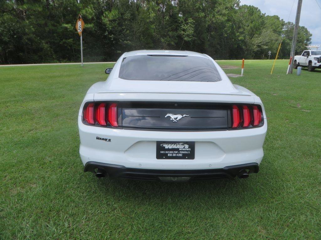 Used 2020 Ford Mustang Premium RWD image 7