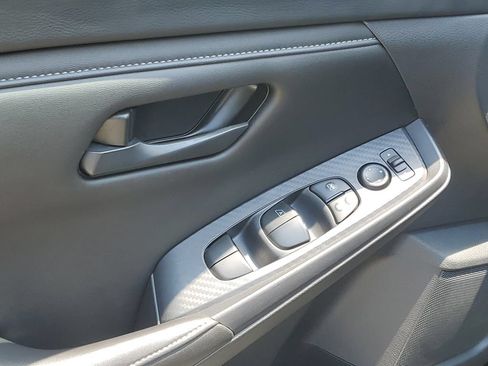 Used 2024 Nissan Sentra S FWD image 6