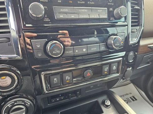 Used 2021 Nissan Titan Platinum Reserve w/ Moonroof Package image 33