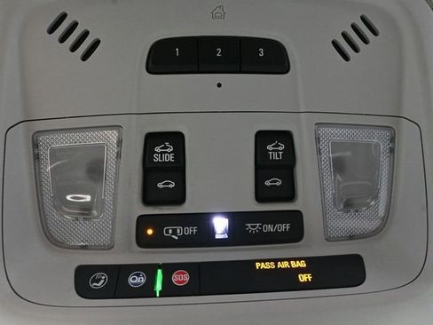 Used 2020 Chevrolet Traverse Premier w/ LPO, Midnight Edition image 37