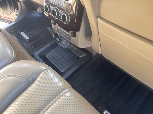 Used 2017 Land Rover Range Rover HSE image 60