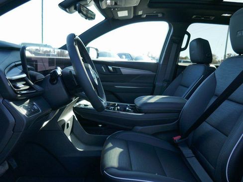 New 2026 Buick Enclave Sport Touring w/ Super Cruise Package image 13