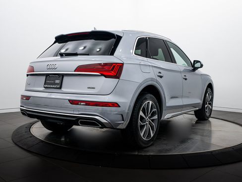 Certified 2023 Audi Q5 2.0T Premium Plus w/ Premium Plus Package AWD/4WD image 3