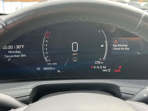 Used 2024 Cadillac XT4 Premium Luxury image 23