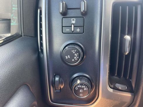 Used 2017 Chevrolet Silverado 2500 LT w/ LT Fleet Convenience Package AWD/4WD image 24