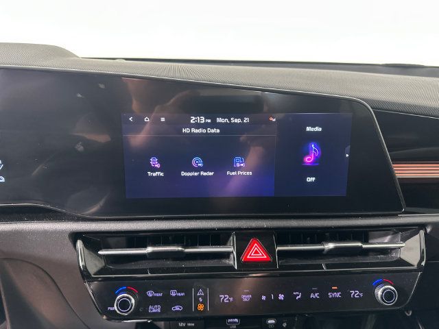Used 2023 Kia Niro EX Touring FWD image 11