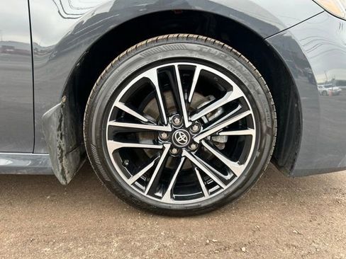 Used 2025 Toyota Camry XLE image 9