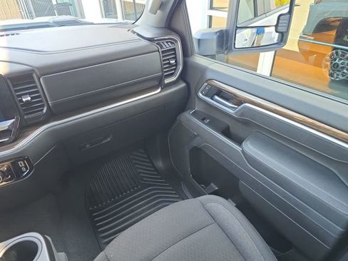 Certified 2025 Chevrolet Silverado 2500 LT w/ Convenience Package image 14