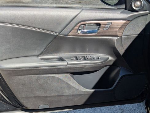 Used 2016 Honda Accord EX-L image 16