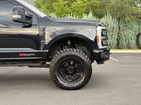 Used 2023 Ford F350 Lariat w/ Lariat Ultimate Package AWD/4WD image 6