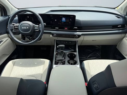 New 2026 Kia Carnival SX FWD image 10