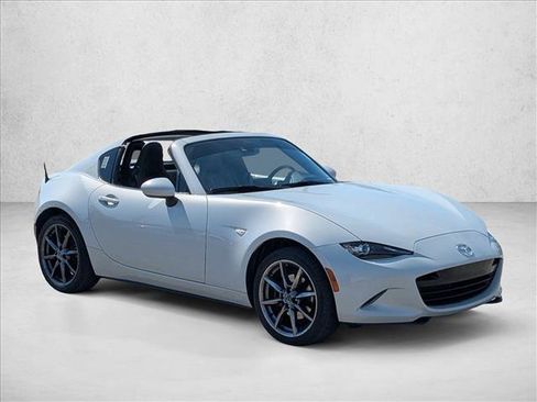 Used 2017 MAZDA MX-5 Miata RF Grand Touring image 3