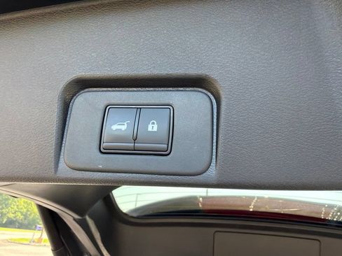 Used 2025 Nissan Rogue SV w/ Rock Creek Premium Package AWD/4WD image 10