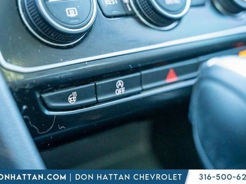 Used 2018 Volkswagen Atlas SEL Premium image 11