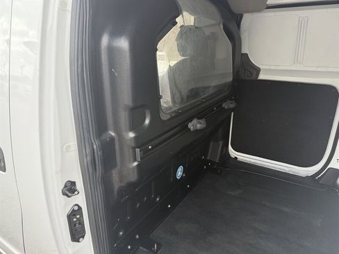 Used 2021 Nissan NV200 SV w/ Back Door Glass Package image 18