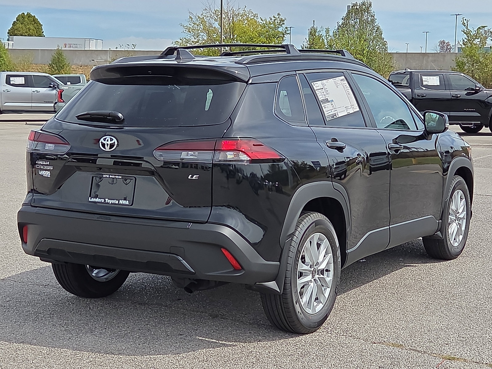 New 2026 Toyota Corolla Cross LE w/ Moonroof Package FWD image 4