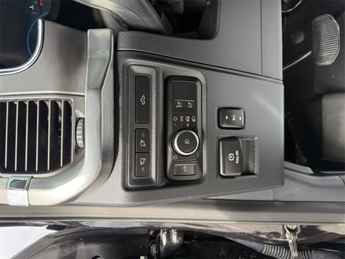 Used 2021 Ford F150 Lariat image 19