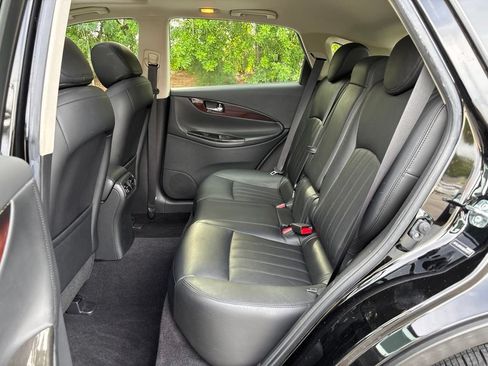 Used 2016 INFINITI QX50 AWD w/ Premium Plus Package image 18