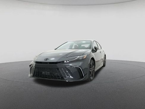 New 2026 Toyota Camry XSE FWD image 32