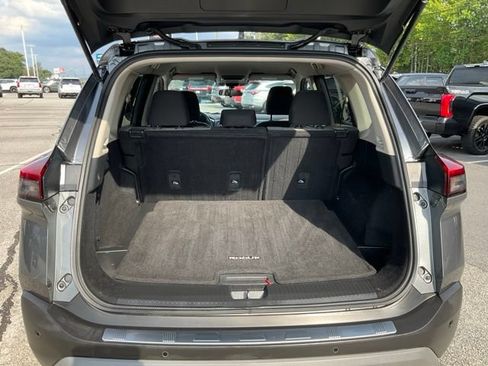 Used 2021 Nissan Rogue SV FWD image 17