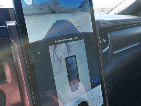 Certified 2022 Ford Expedition Platinum image 33