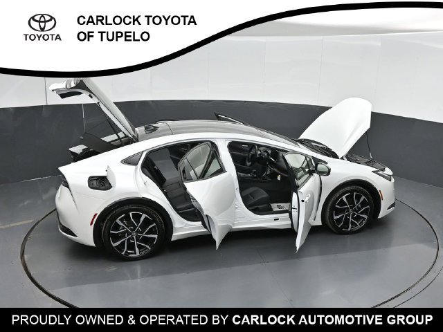 Used 2026 Toyota Prius Plug-In Hybrid FWD image 71