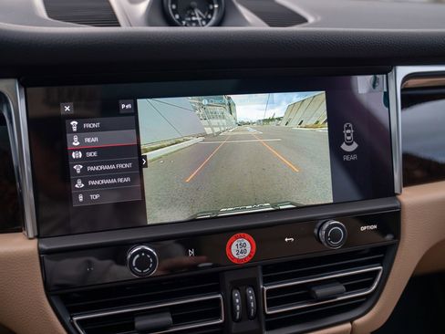 New 2026 Porsche Macan image 20