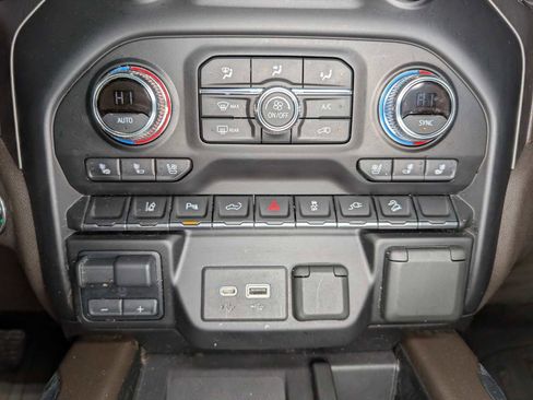 Certified 2021 GMC Sierra 2500 Denali w/ Denali Ultimate Package image 32