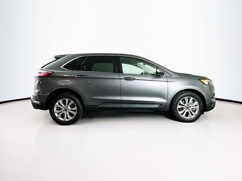 Used 2024 Ford Edge Titanium image 10