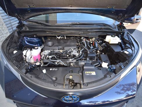 Used 2021 Toyota Sienna XLE FWD image 19