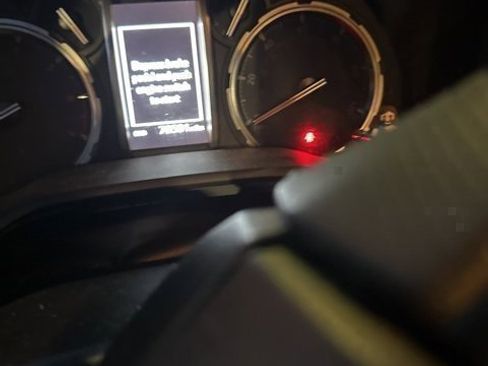 Used 2020 Toyota 4Runner Venture image 5